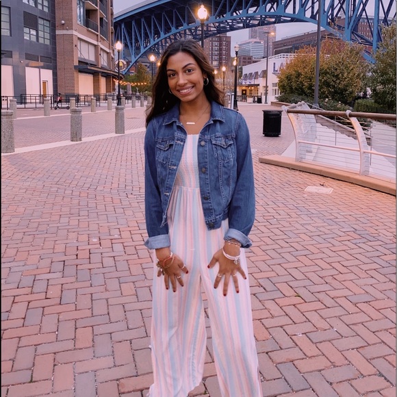 Meet your Posher, Jazmine - Picture 1 of 3